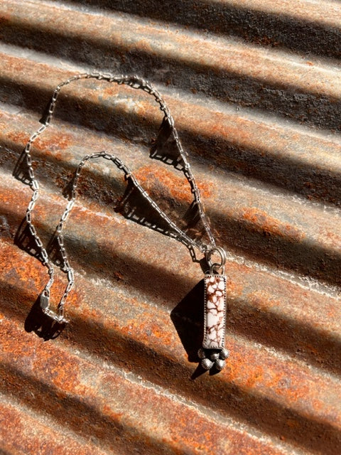 Wildhorse Magnesite Bar Necklace